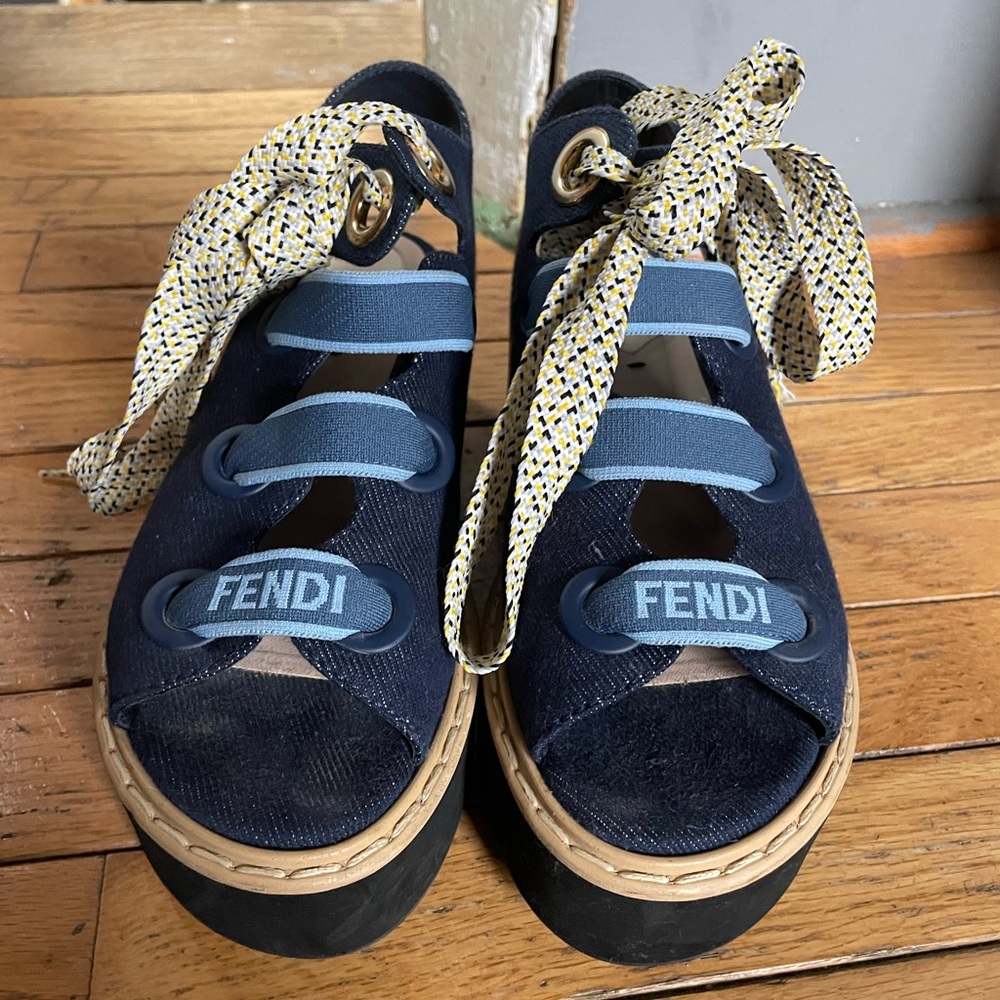 Fendi mini wedge